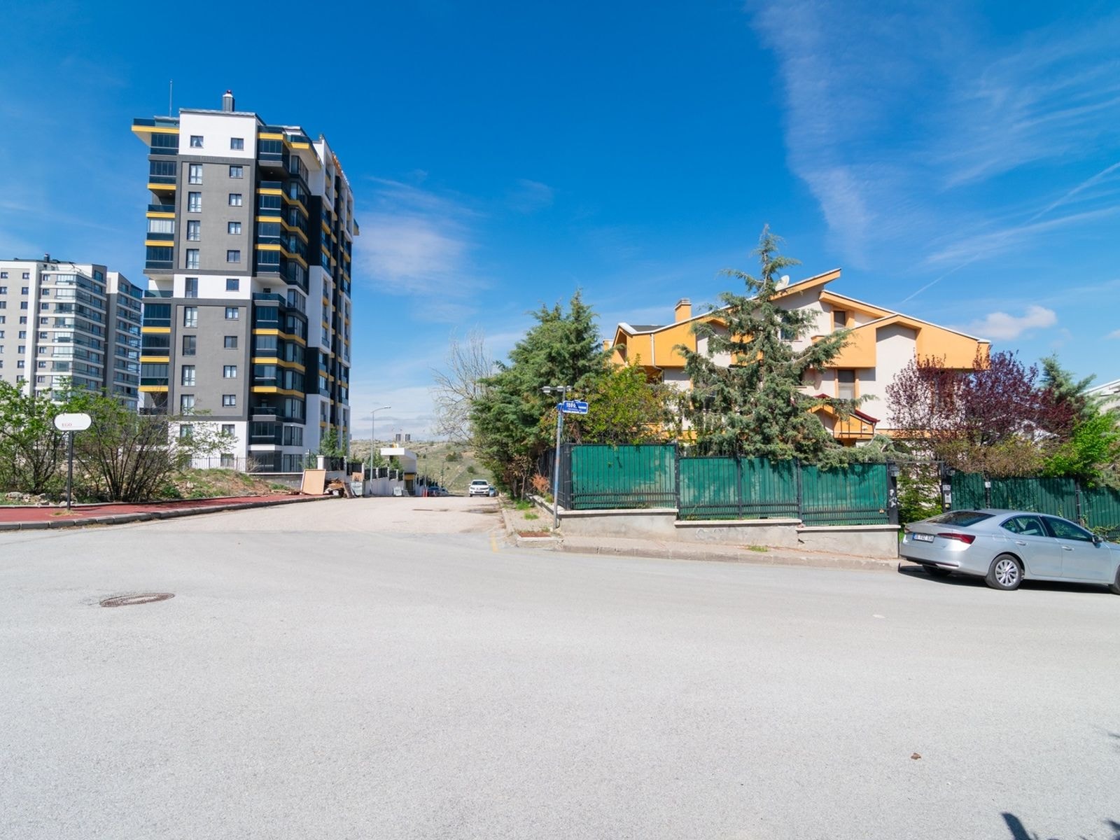 Bilkent 3 Canerkent Sitesi'nde kiralık iki ayrı villa — 1