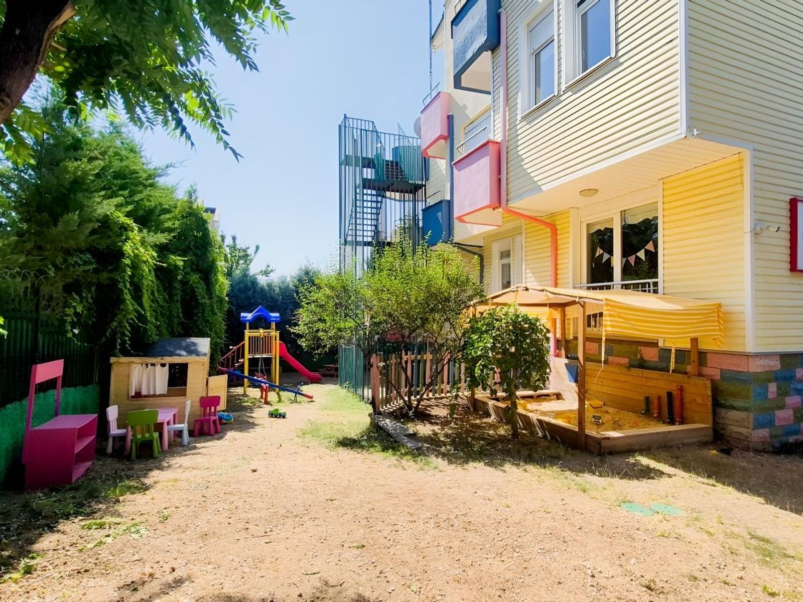 PARK CADDESİ PARALELİNDE YATIRIMLIK MÜSTAKİL SATILIK VİLLA — 1